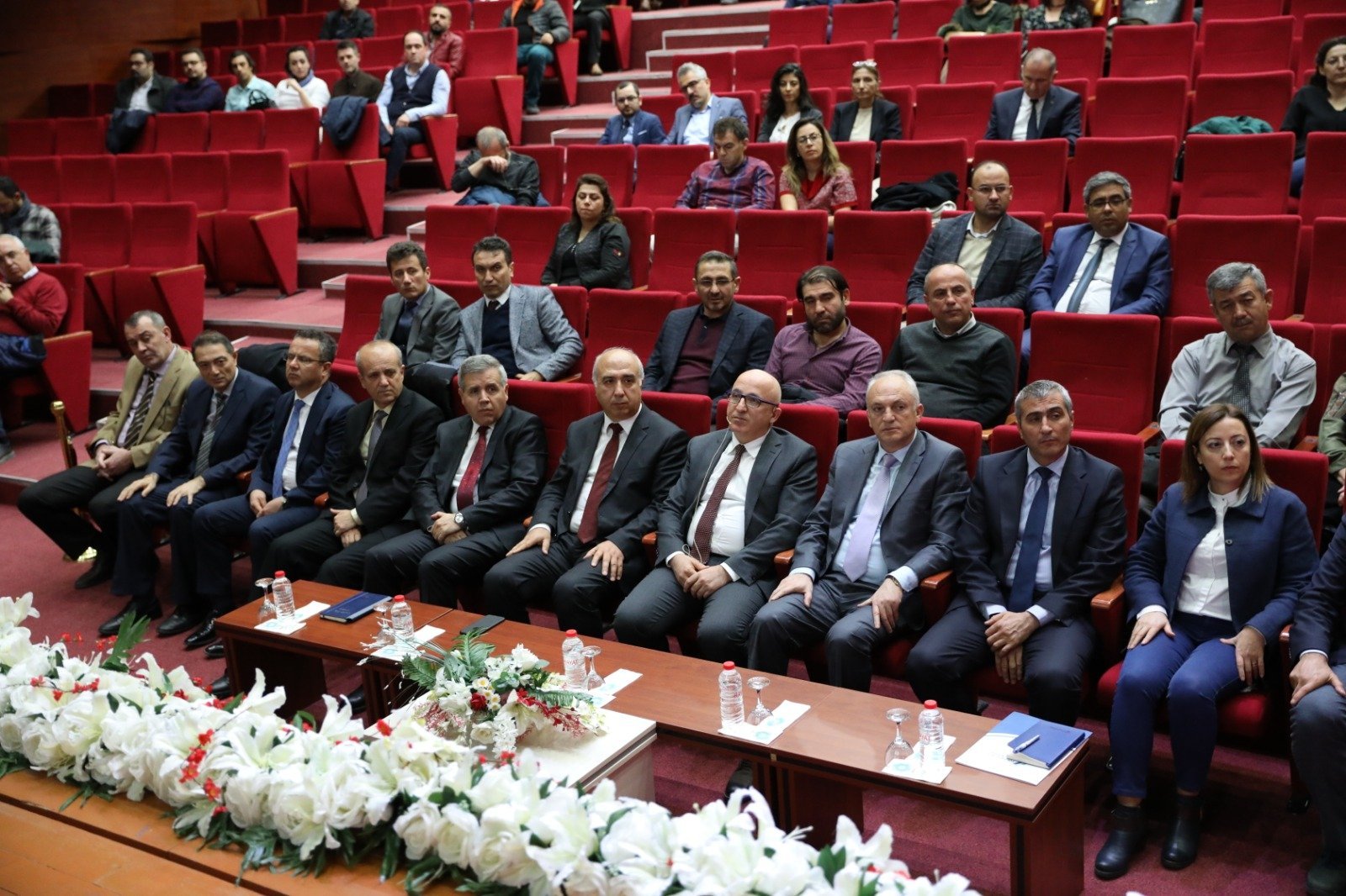 �Y�ksek�?retimde Kalite Yolculu?u ve Yeni E?ilimler� Konulu Seminer D�zenlendi