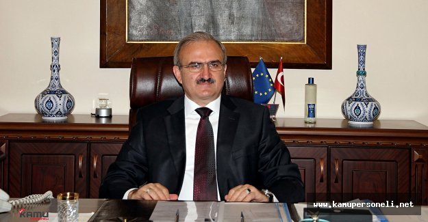 Vali Karalo?lu, �niversite �?rencileriyle Bulu?tu