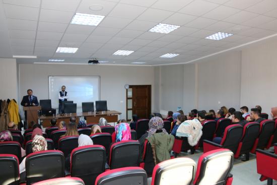 NEVܒde �?retmen Adaylar?na E?itim