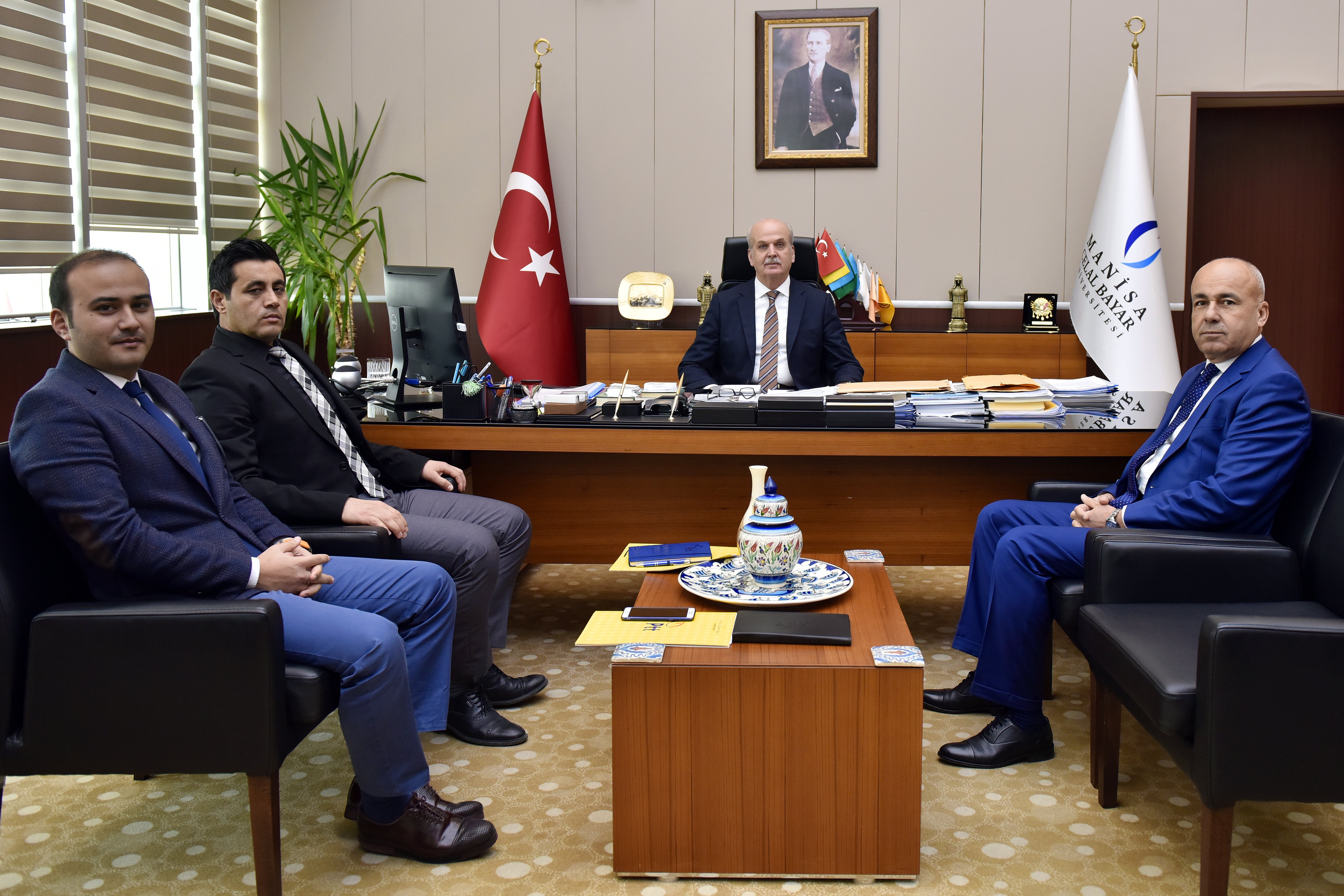 Manisa PTT Ba?müdürü Bilal Özlü Rektör Çelebi’yi Ziyaret Etti