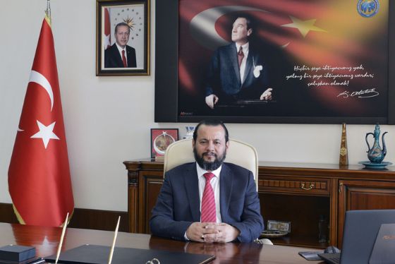 Km� Rekt�r� Prof. Dr. Mehmet Akg�l'den Ter�re K?nama