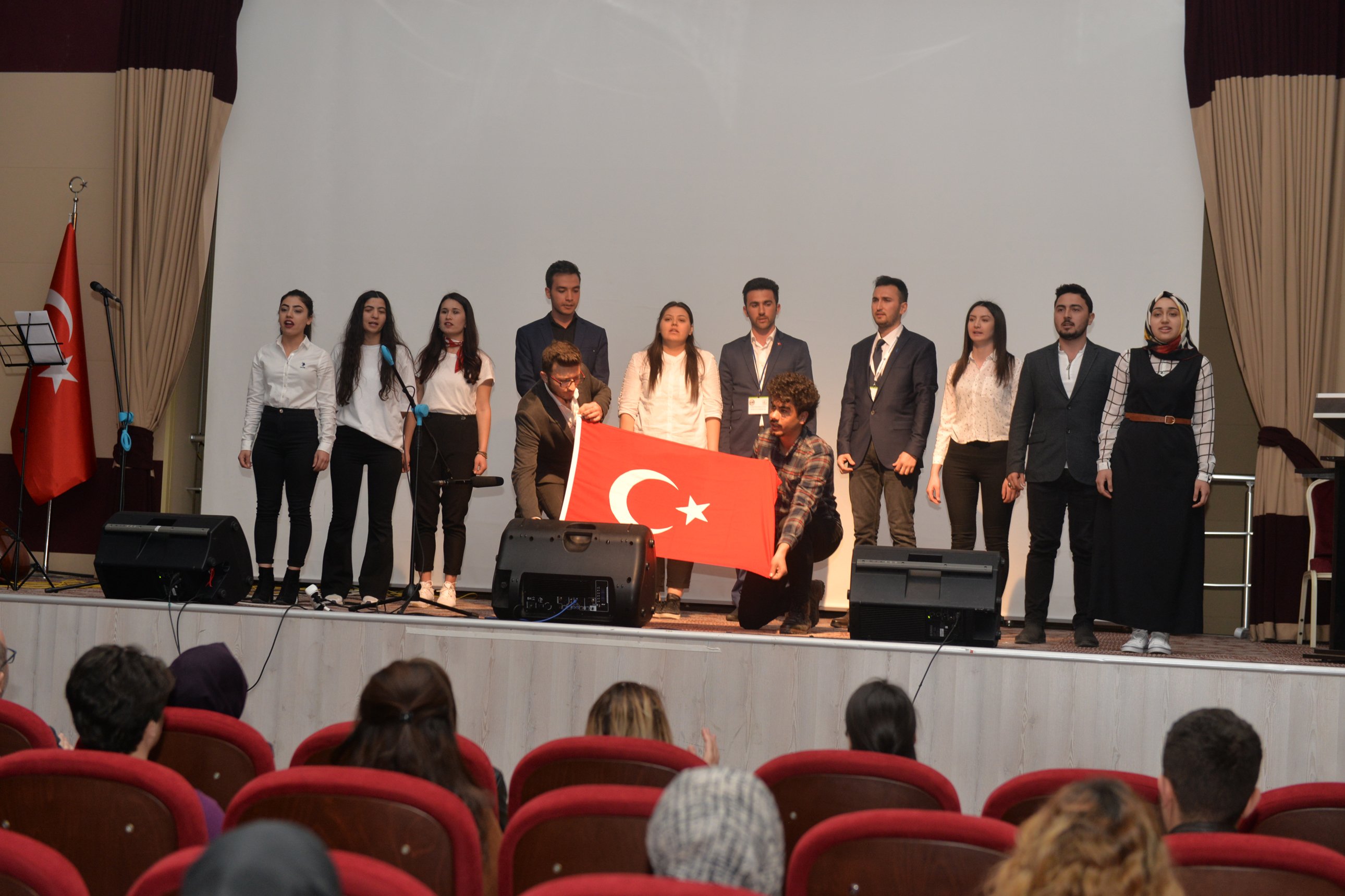 Km�'l� �?renciler Mehmet Akif Ersoyu and?