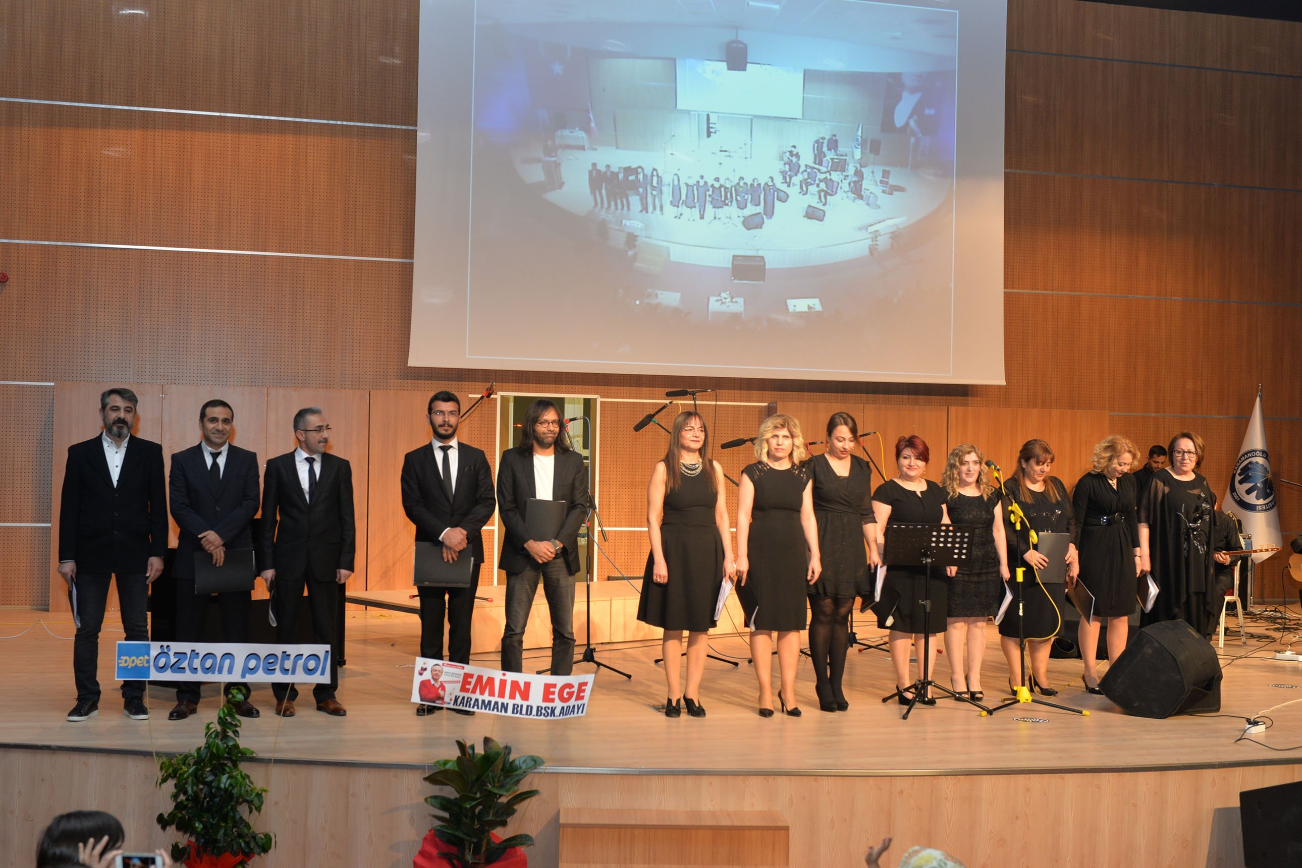Km�'de Bahar Konserine Yo?un ?lgi