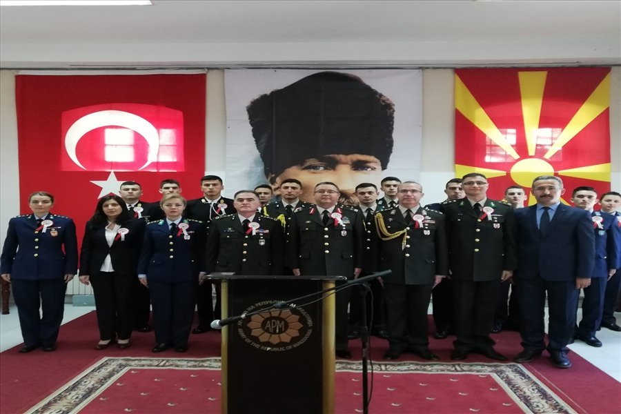 Manast?r ?ehir M�zesi�nde Anma T�reni