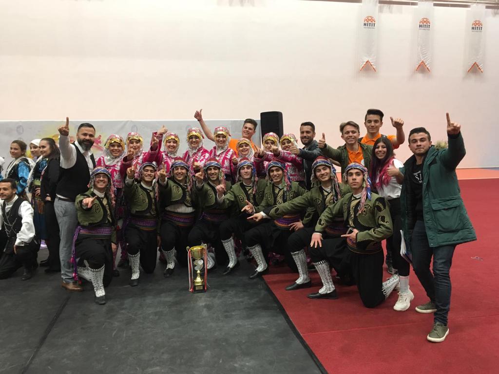 ALK� �?rencileri T�rkiye Birincili?i ?le D�nd�
