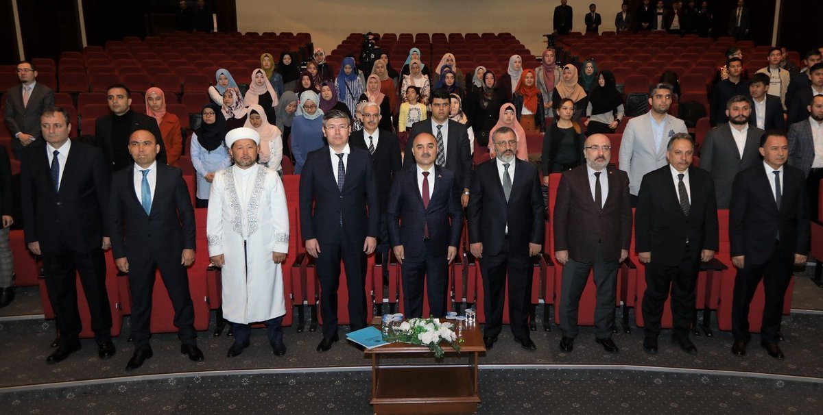 Kazakistanl? Ö?renciler ERÜ’de Bulu?tu