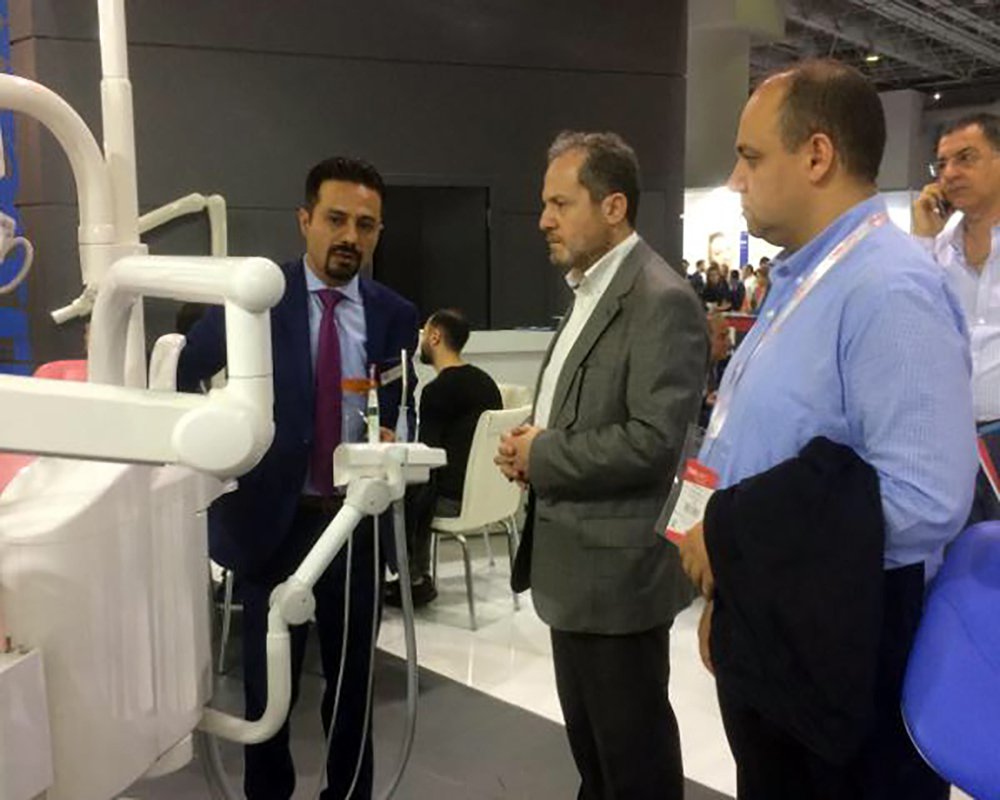 Rekt�r Prof. Dr. Tar?k Yar?lga� "?DEX ?stanbul" Fuar?na Kat?ld?