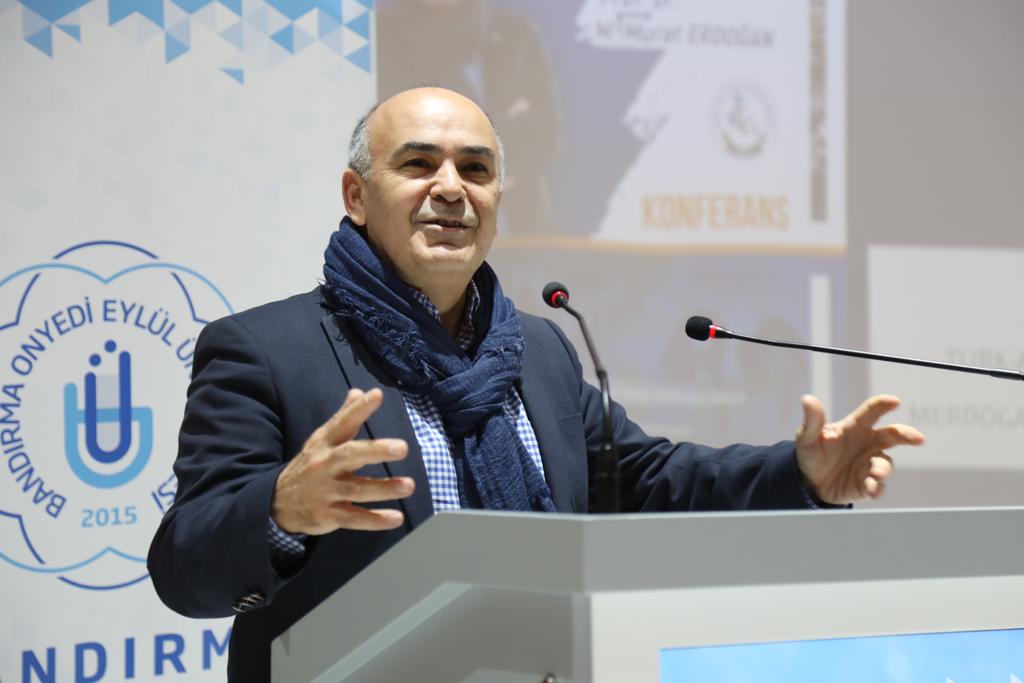 "D�nyada ve T�rkiye'de G�� ve M�ltecilik " Konulu Konferans