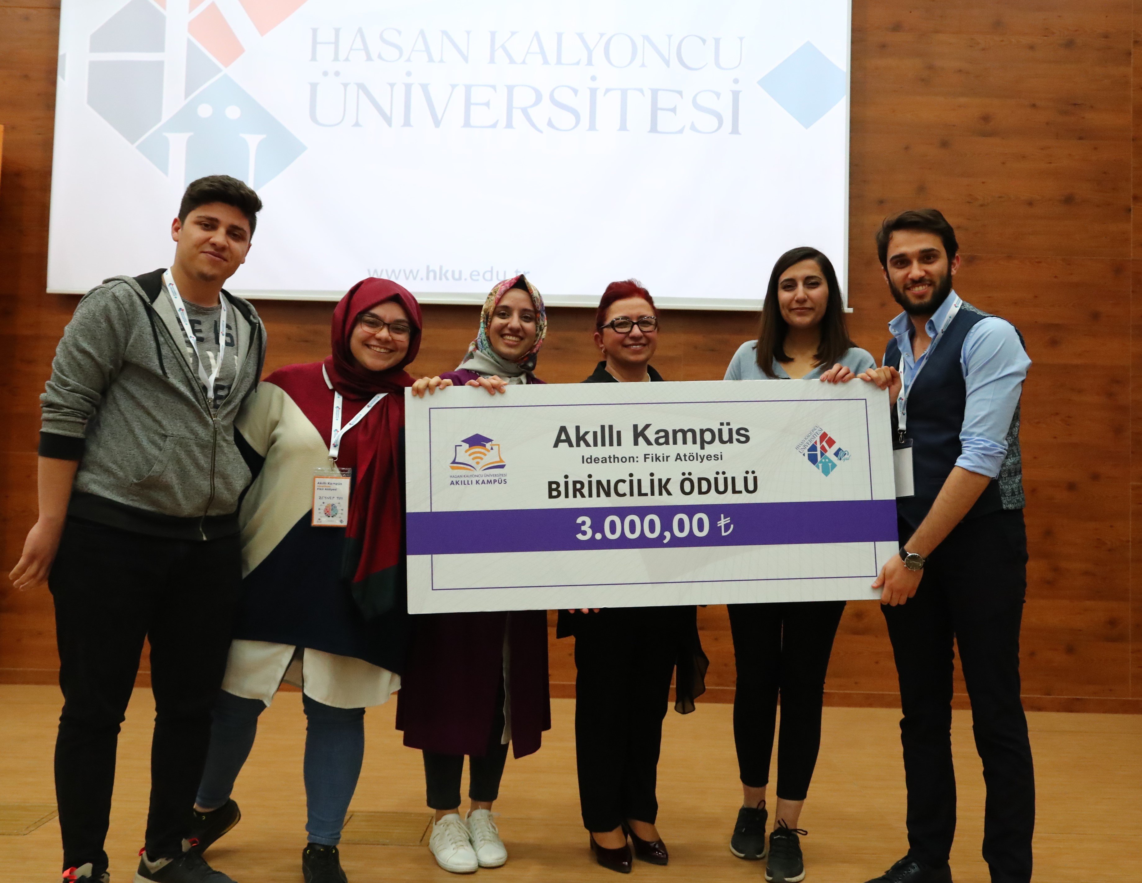 Ak?ll? kamp�s temal? fikir at�lyesi giri?imcileri bir araya getirdi
