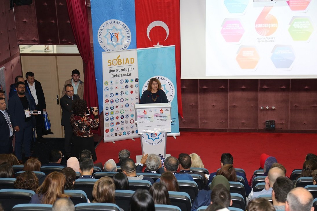 6. Uluslararas? Asoscongress ALKܒde Ba?lad?