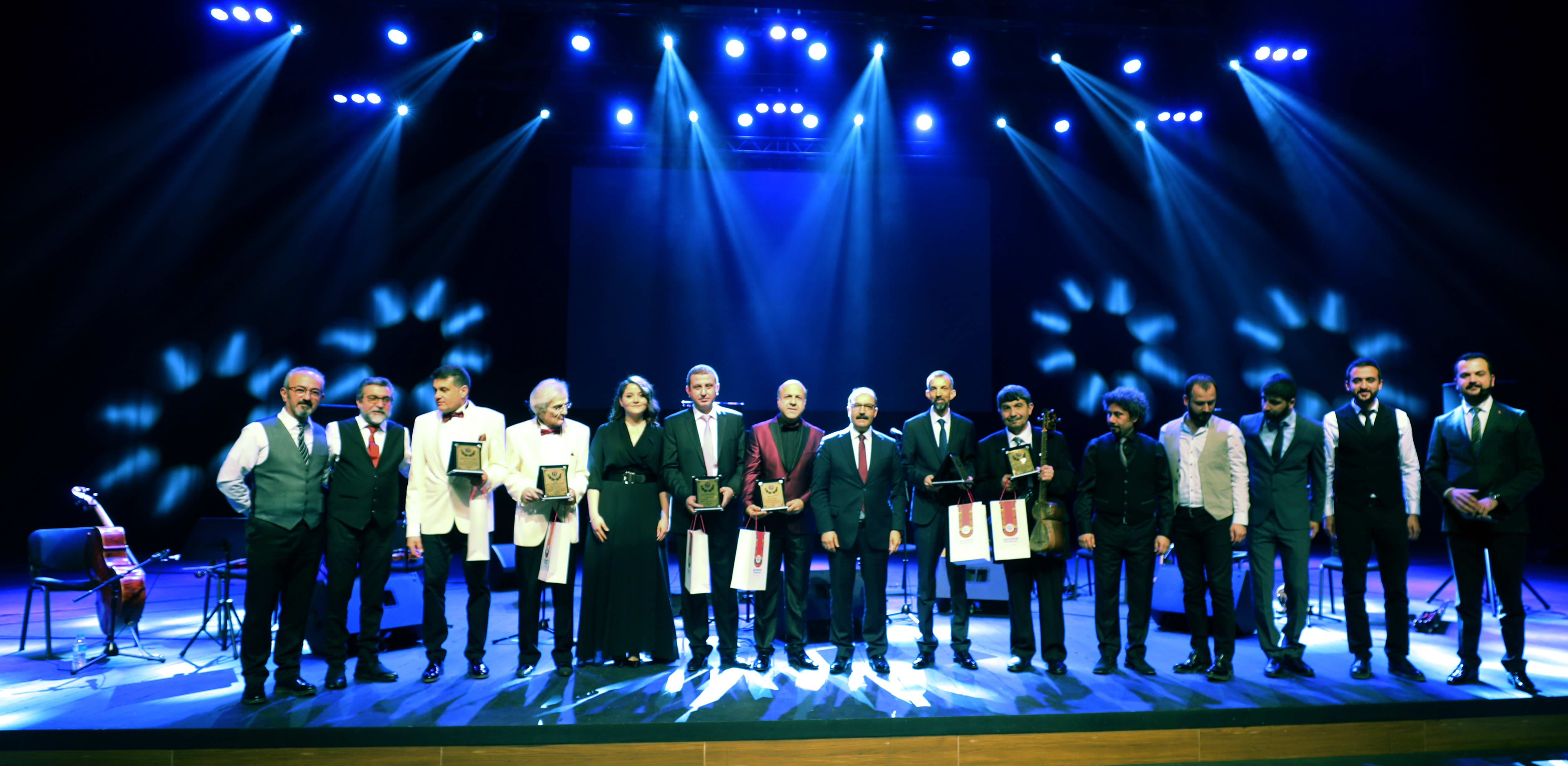 Ga�n'de Prof. Dr. Kurbanov An?s?na Konser