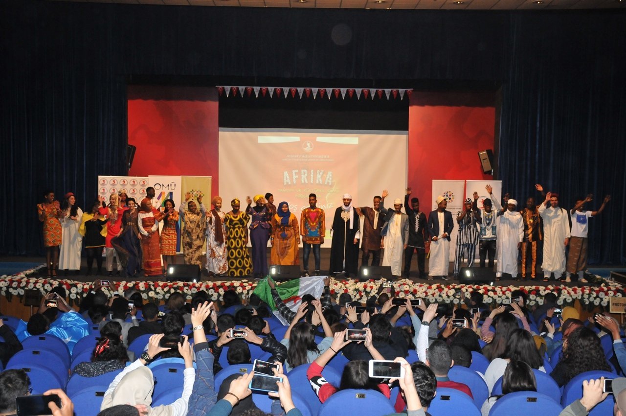 �Afrika Biziz, Afrika Hepimizindir�