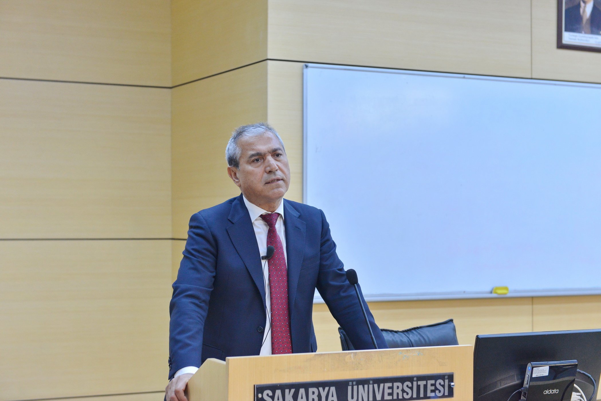 Abbas G��l�: �Kendinizi S?n?rlamay?n�