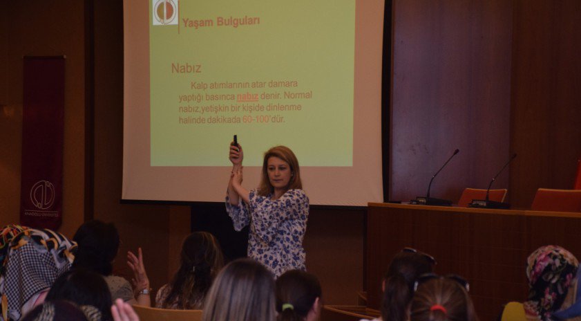 �niversite Personeline ?lk Yard?m E?itimi