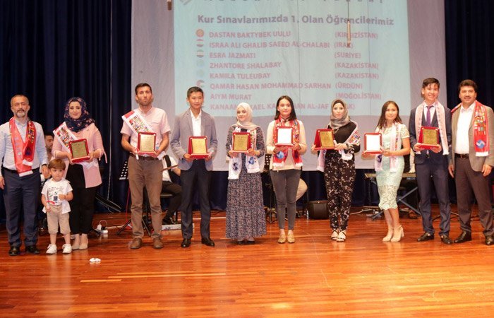 Uluslararas? �?rencilerden T�rk�e ?�leni