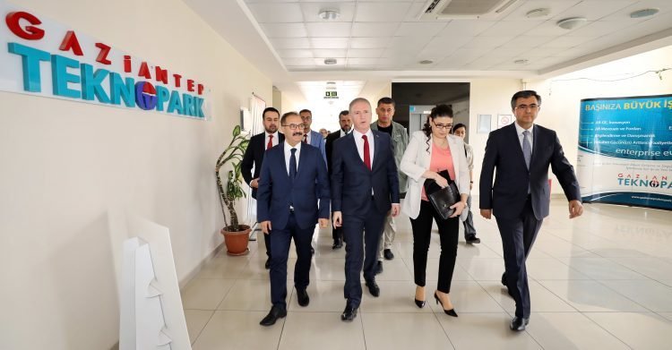Vali Gül’den GAÜN Tekponark’a ziyaret