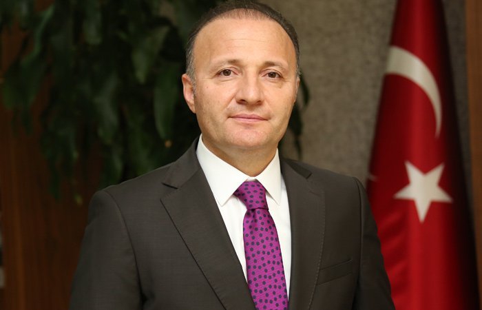 Rekt�r �nal�dan Anlaml? 15 Temmuz Mesaj?