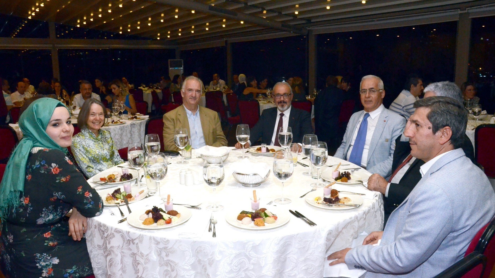 4. Uluslararas? Mersin Bilim ?enli?i �ncesinde Gala Yeme?i D�zenlendi
