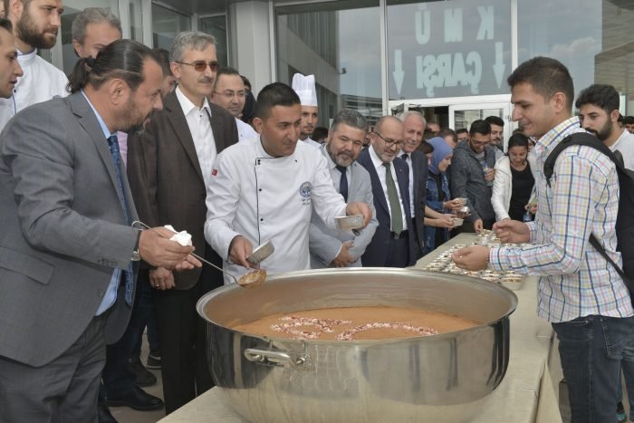 Kmü’de A?ure ?kram?