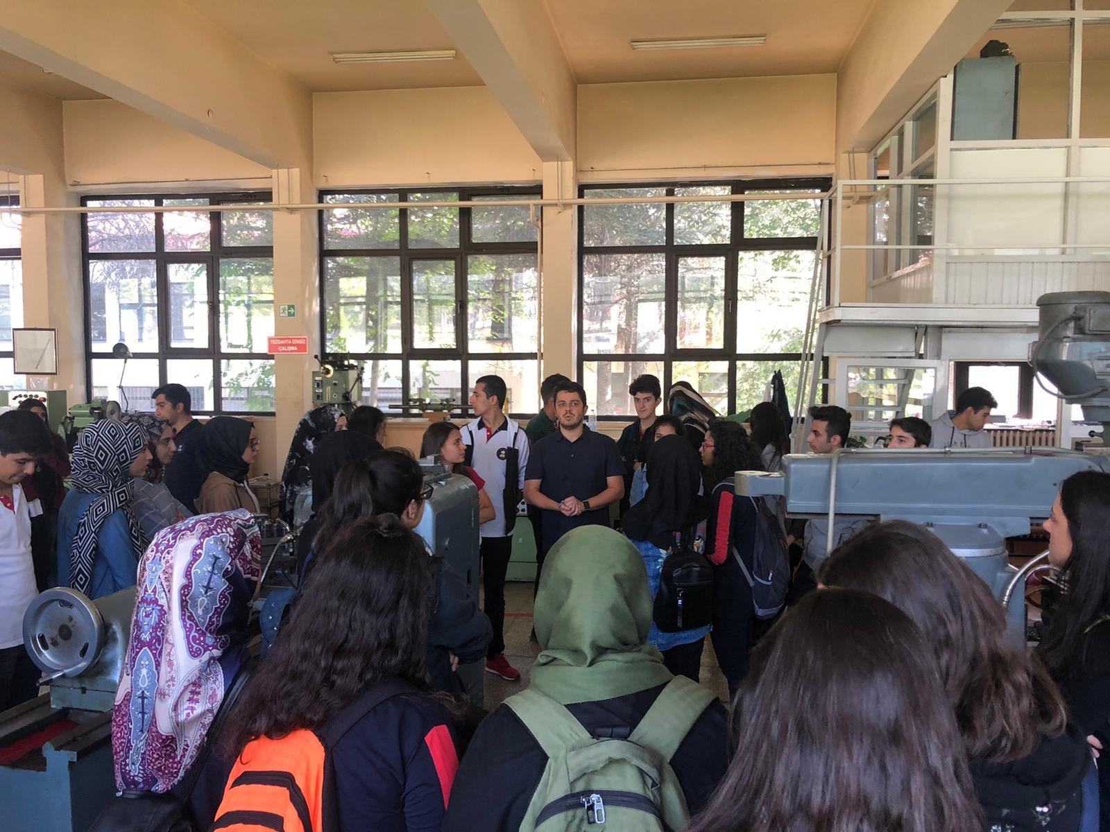 Fatih Anadolu Lisesi �?rencileri, F?rat �niversitesi'ni Gezdi