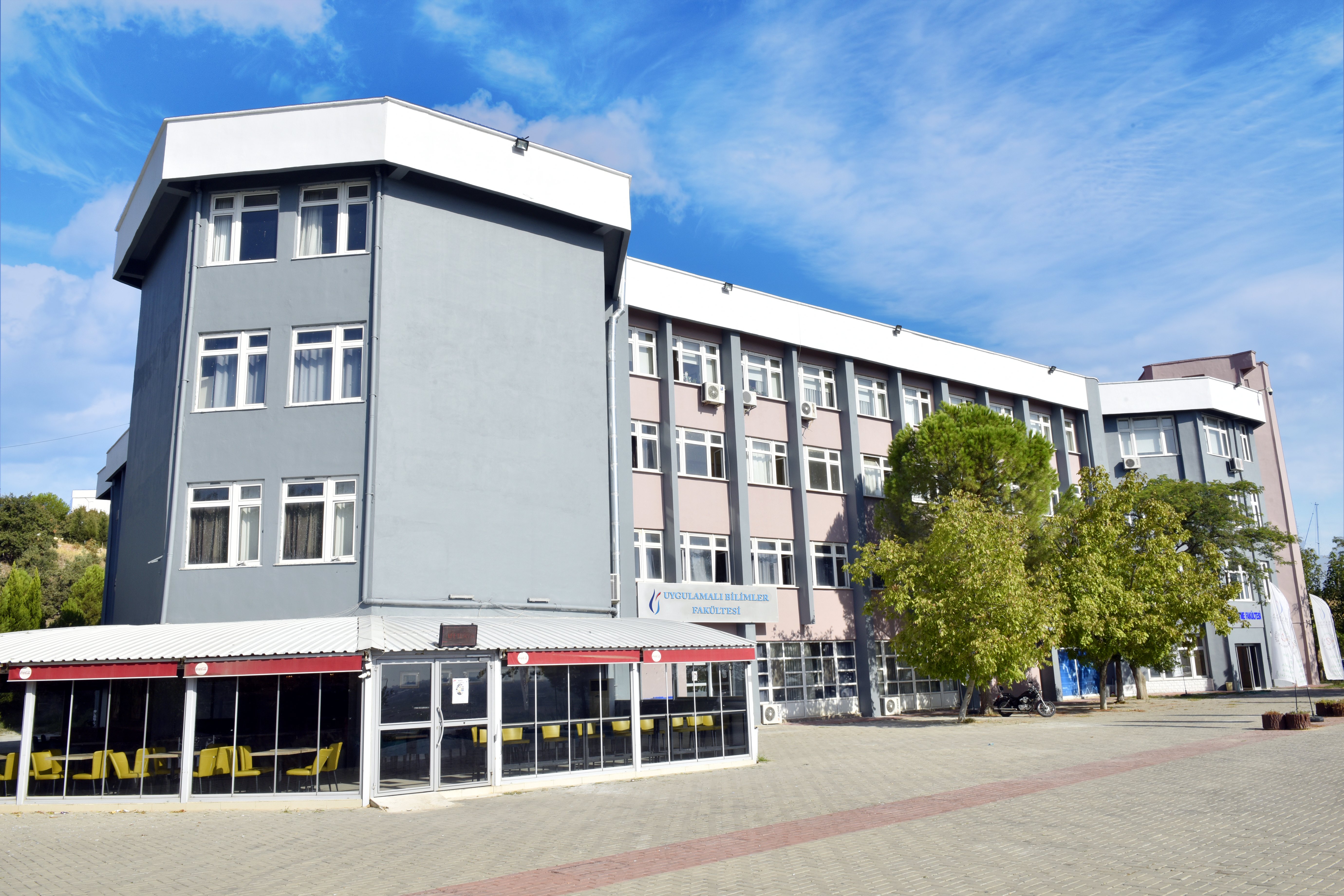 MCB� Uygulamal? Bilimler Y�ksekokulu Fak�lte Oldu