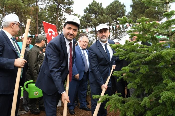Fidan Dikim Kampanyas?na SA� de Kat?ld?