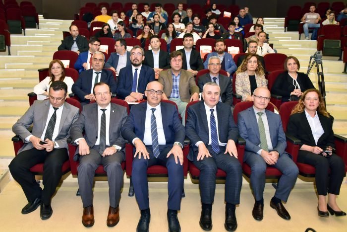 Prof. Dr. Habip Asan Manisa Celal Bayar �niversitesinde