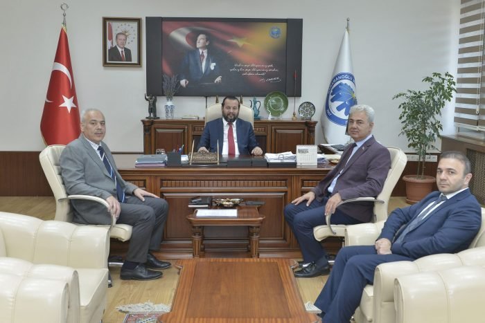 ?l Sa?l?k M�d�r� Kur?un'dan Rekt�r Akg�l'e ?ade-i Ziyaret
