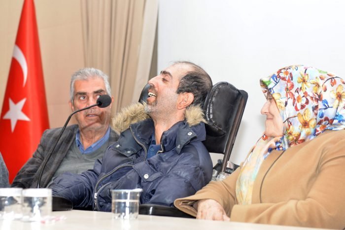 Engelli Yazar Yal�?n, �?rencilerle Bulu?tu