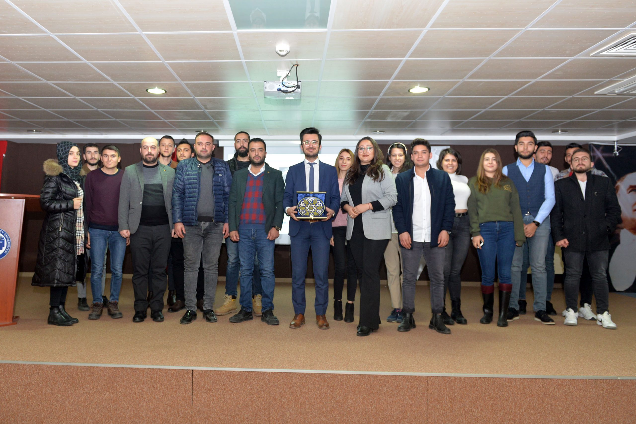 KMܒde Sosyal Giri?imcilik Konferans? Verildi