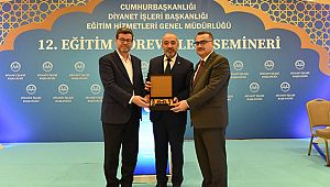 Rekt�r Diyanet ??leri Ba?kanl???�n?n Program?na Kat?ld?