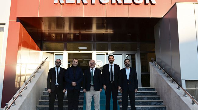 Giri?imci ??adamlar? Vakf?ndan Rekt�r AK'a Ziyaret