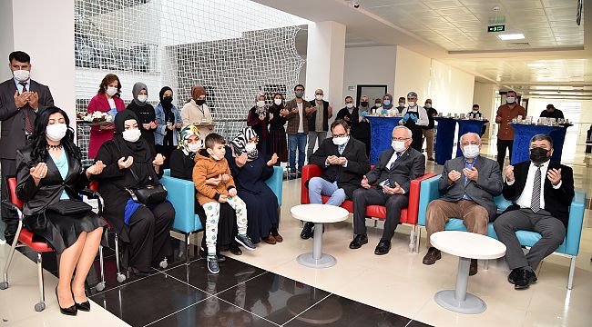 ?. Muhammed Ali Mevl�t D�ndar Kitapl??? KM�'DE Hizmete Girdi